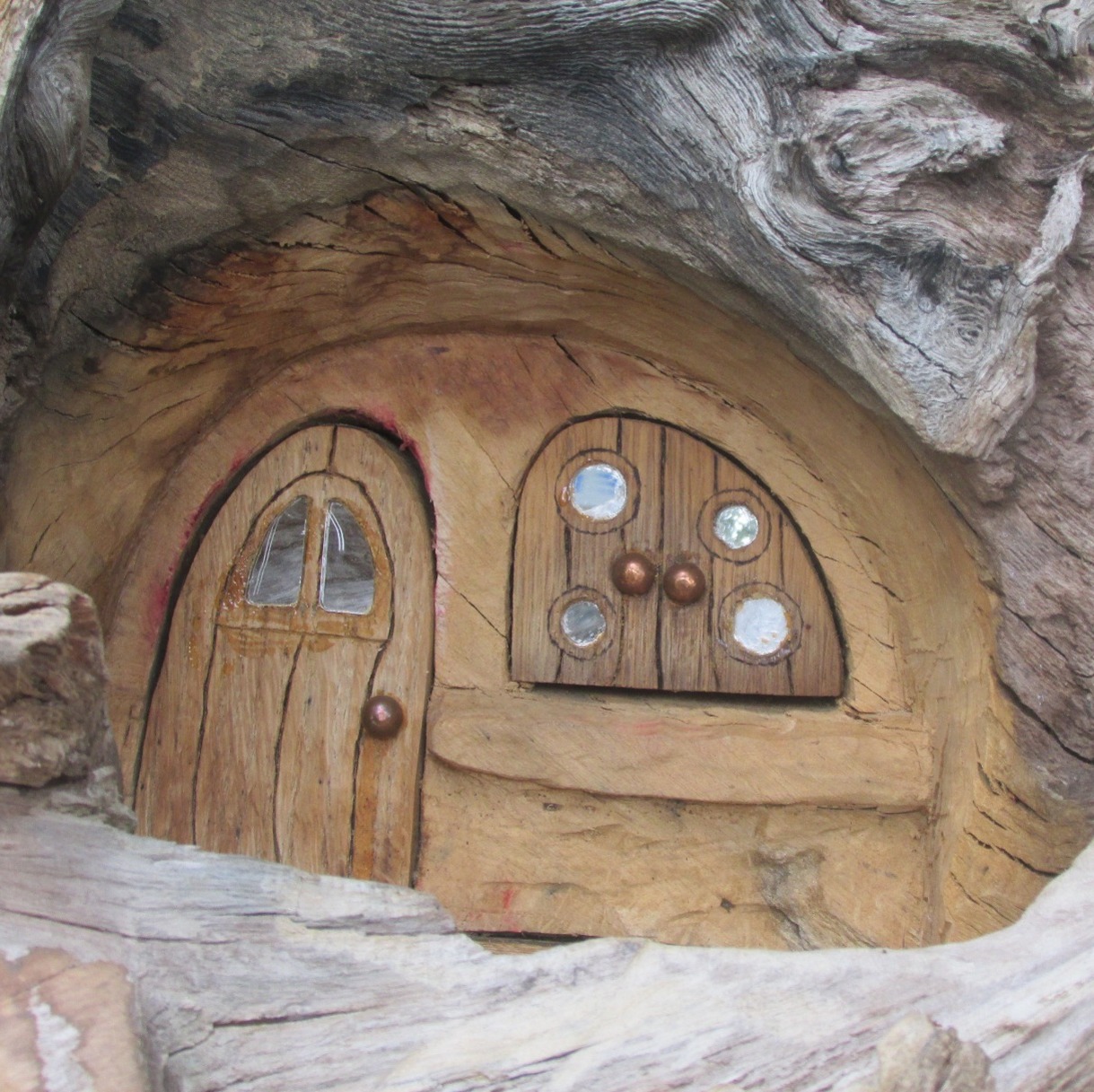 wooden tree house sculpture